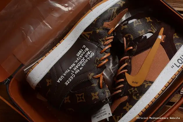 Official Maikesneakers Retro Jordan Shattered Backboard555088-005 OG 1 High Air 0510